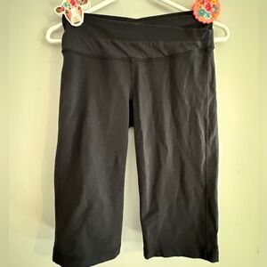 Lululemon wide leg Capri